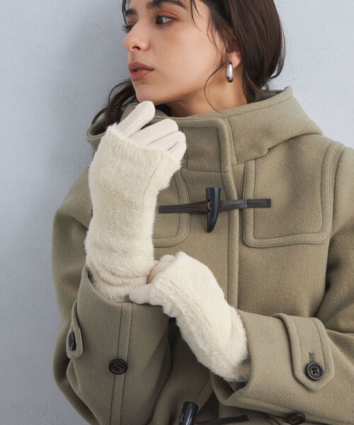 green label relaxing（グリーンレーベルリラクシング）の「【WEB限定】3WAY シャギー アームウォーマー グローブ / 手袋 ―タッチパネル対応―（手袋・レディース・オフホワイト/ライトグレー/ダークグレー・FREE）」の6枚目の写真