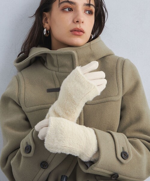 green label relaxing（グリーンレーベルリラクシング）の「【WEB限定】3WAY シャギー アームウォーマー グローブ / 手袋 ―タッチパネル対応―（手袋・レディース・オフホワイト/ライトグレー/ダークグレー・FREE）」の7枚目の写真