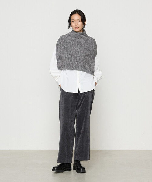 Gabardine K.T(ギャバジンケーティー)の「ウールナイロンのリブ編み ケープベスト(ベスト・レディース・グレー/ブラック/ライトグレー・FREE)」の22枚目の写真