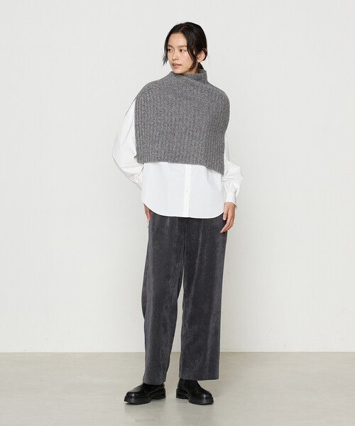 Gabardine K.T(ギャバジンケーティー)の「ウールナイロンのリブ編み ケープベスト(ベスト・レディース・グレー/ブラック/ライトグレー・FREE)」の21枚目の写真