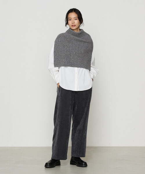 Gabardine K.T(ギャバジンケーティー)の「ウールナイロンのリブ編み ケープベスト(ベスト・レディース・グレー/ブラック/ライトグレー・FREE)」の20枚目の写真