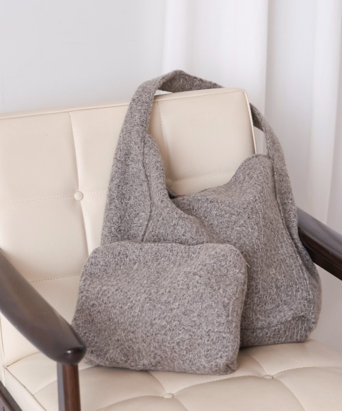 Bou Jeloud（ブージュルード）の「ウールライクショルダーバッグ（ショルダーバッグ・レディース・グレー/ブラック/レッド・ONESIZE）」の7枚目の写真