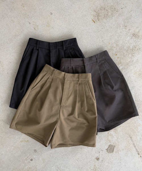 callautia(カラウティア)の「ツイルツータックハイウエストショートパンツ(その他パンツ・レディース・ベージュ/ブラック/グレー・SMALL/LARGE/MEDIUM)」の13枚目の写真
