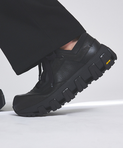 alfredoBANNISTER（アルフレッドバニスター）の「レザーコンビネーション スニーカー（スニーカー・メンズ・ブラック・44/43/42/41/40）」の2枚目の写真