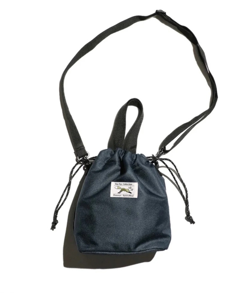 PENNEYS(ぺニーズ)の「【PENNEY'S / ペニーズ】THE FOX DRAWSTRING 2WAYBAG/ショルダー2WAYバッグ/ユニセックス/5L(ショルダーバッグ・メンズ・ブラック/ベージュ/ネイビー/カーキ・フリー)」の4枚目の写真