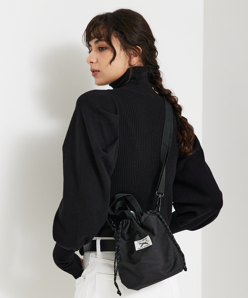 PENNEYS(ぺニーズ)の「【PENNEY'S / ペニーズ】THE FOX DRAWSTRING 2WAYBAG/ショルダー2WAYバッグ/ユニセックス/5L(ショルダーバッグ・メンズ・ブラック/ベージュ/ネイビー/カーキ・フリー)」の2枚目の写真