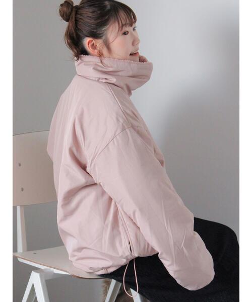 ehka sopo（エヘカソポ）の「リバーシブルボアジャケット（ブルゾン・レディース・グレー/ピンク/キナリ・F）」の19枚目の写真