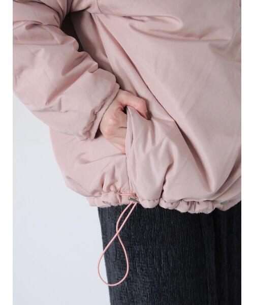 ehka sopo（エヘカソポ）の「リバーシブルボアジャケット（ブルゾン・レディース・グレー/ピンク/キナリ・F）」の11枚目の写真