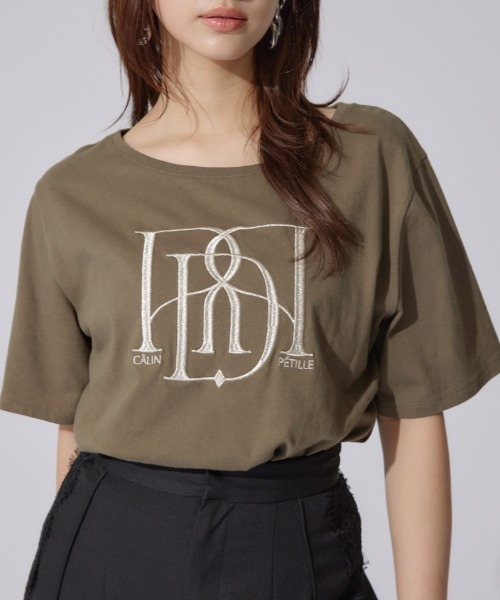 rienda（リエンダ）の「RDロゴTシャツ 夏服 半袖（Tシャツ/カットソー・レディース・ブラック/レッド系その他/イエロー/ピンク系その他/カーキ/ホワイト/ピンク・FREE）」の4枚目の写真