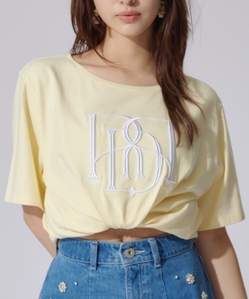 rienda（リエンダ）の「RDロゴTシャツ 夏服 半袖（Tシャツ/カットソー・レディース・ブラック/レッド系その他/イエロー/ピンク系その他/カーキ/ホワイト/ピンク・FREE）」の5枚目の写真