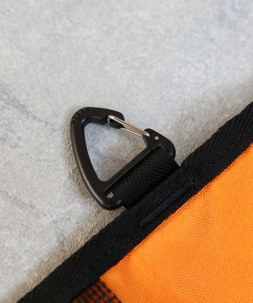 UNIVERSAL OVERALL（ユニバーサルオーバーオール）の「UNIVERSAL OVERALL コンパクトウォレット（財布・メンズ・ブラック/ブルー/レッド/オレンジ・FREE）」の14枚目の写真