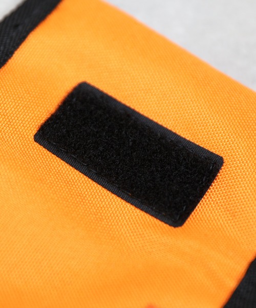 UNIVERSAL OVERALL（ユニバーサルオーバーオール）の「UNIVERSAL OVERALL コンパクトウォレット（財布・メンズ・ブラック/ブルー/レッド/オレンジ・FREE）」の19枚目の写真