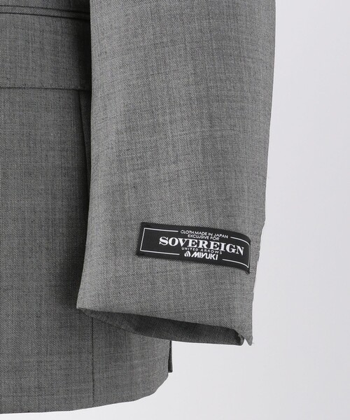 SOVEREIGN（ソブリン）の「＜SOVEREIGN＞ シャークスキン  シングル 3ボタン スーツ（スーツセット・メンズ・グレー・46/50/48）」の6枚目の写真