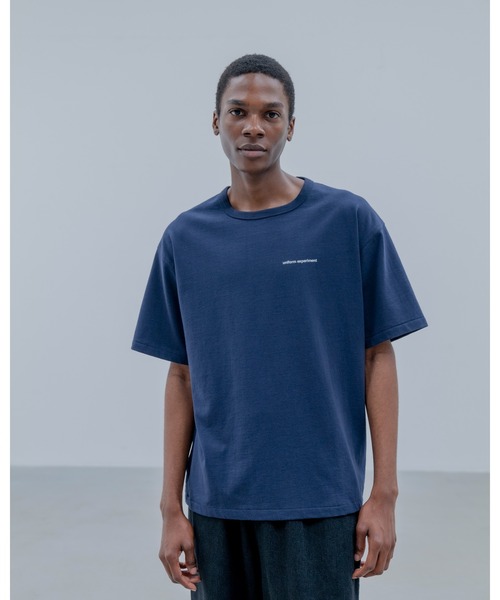 uniform experiment(ユニフォームエクスペリメント)の「WIDE TEE(Tシャツ/カットソー・メンズ・ネイビー/ホワイト/ブラック・1/2/3/4)」の4枚目の写真