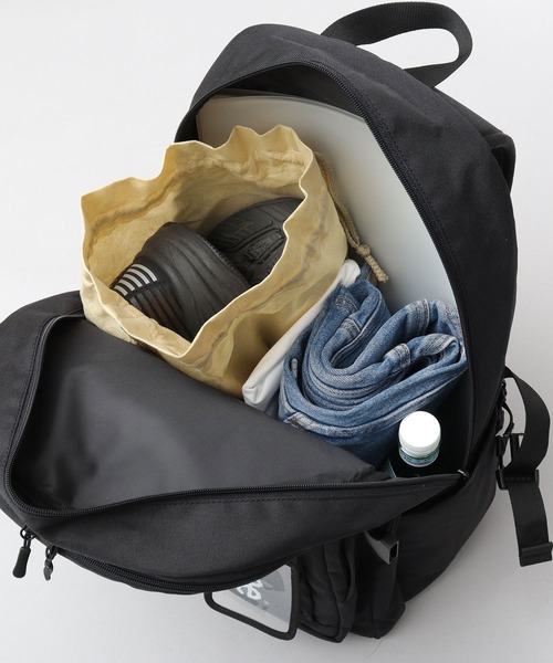 大容量 メッシュポケット 3層構造 ラウンドリュック A4・PC収納対応