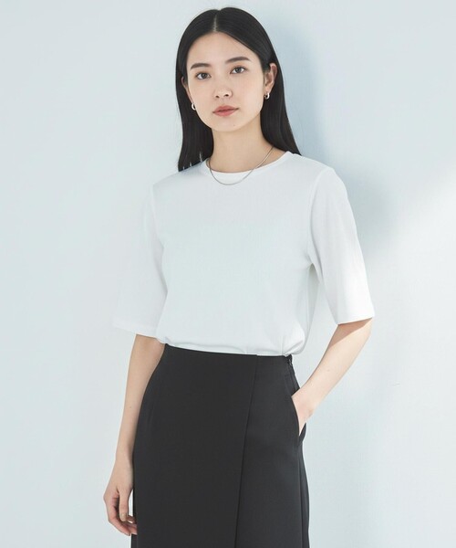 UNFILO（アンフィーロ）の「テレコ ハーフスリーブTシャツ（Tシャツ/カットソー・レディース・ブラック系/ブラック系1/ベージュ系/ホワイト系・X-LARGE）」の2枚目の写真