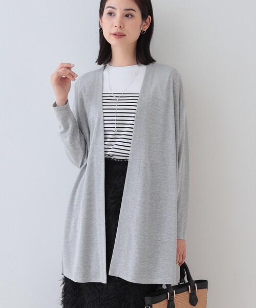 INDIVI（インディヴィ）の「【洗える／シアーストライプ】ロング丈着流しカーディガン（カーディガン/ボレロ・レディース・ホワイト/ブラック/ブルー/グレー系その他4/ライトグレー系3・38/15 /13/05）」の4枚目の写真