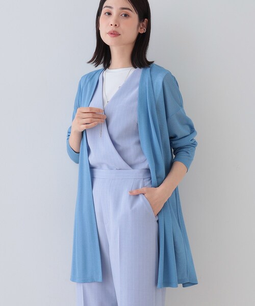 INDIVI（インディヴィ）の「【洗える／シアーストライプ】ロング丈着流しカーディガン（カーディガン/ボレロ・レディース・ホワイト/ブラック/ブルー/グレー系その他4/ライトグレー系3・38/15 /13/05）」の5枚目の写真