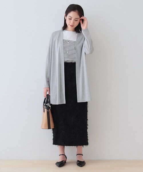 INDIVI（インディヴィ）の「【洗える／シアーストライプ】ロング丈着流しカーディガン（カーディガン/ボレロ・レディース・ホワイト/ブラック/ブルー/グレー系その他4/ライトグレー系3・38/15 /13/05）」の13枚目の写真