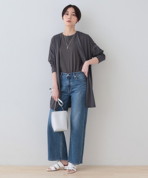 INDIVI（インディヴィ）の「【洗える／シアーストライプ】ロング丈着流しカーディガン（カーディガン/ボレロ・レディース・ホワイト/ブラック/ブルー/グレー系その他4/ライトグレー系3・38/15 /13/05）」の17枚目の写真