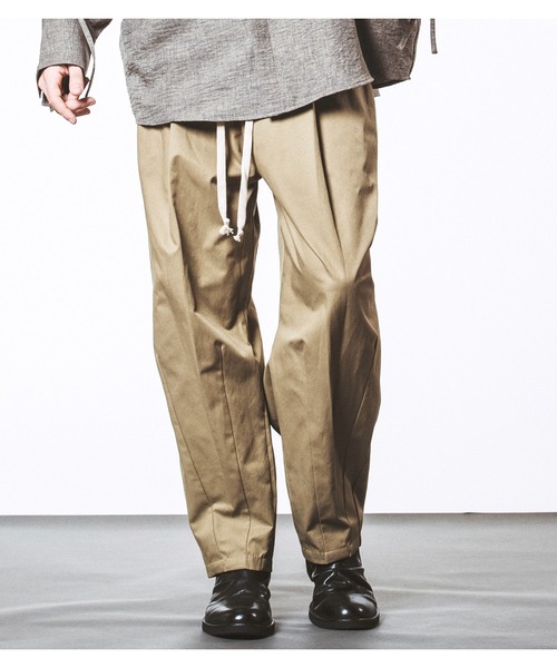 NO ID.(ノーアイディ)の「【NO ID.】Easy Wide Cocoon Trousers / イージー ワイド コクーン トラウザーズ(デニムパンツ・メンズ・アイボリー/ブラック/ベージュ・2/1)」の3枚目の写真