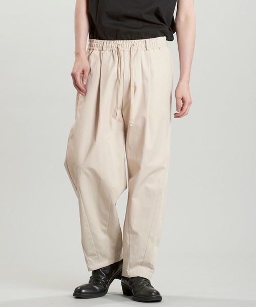 NO ID.(ノーアイディ)の「【NO ID.】Easy Wide Cocoon Trousers / イージー ワイド コクーン トラウザーズ(デニムパンツ・メンズ・アイボリー/ブラック/ベージュ・2/1)」の10枚目の写真