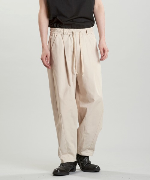 NO ID.(ノーアイディ)の「【NO ID.】Easy Wide Cocoon Trousers / イージー ワイド コクーン トラウザーズ(デニムパンツ・メンズ・アイボリー/ブラック/ベージュ・2/1)」の11枚目の写真
