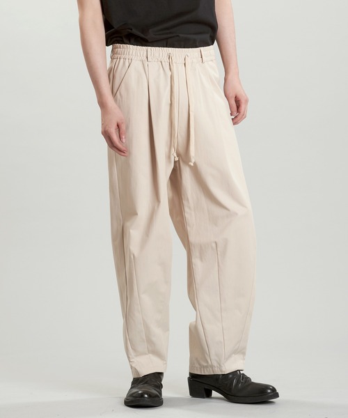 NO ID.(ノーアイディ)の「【NO ID.】Easy Wide Cocoon Trousers / イージー ワイド コクーン トラウザーズ(デニムパンツ・メンズ・アイボリー/ブラック/ベージュ・2/1)」の13枚目の写真