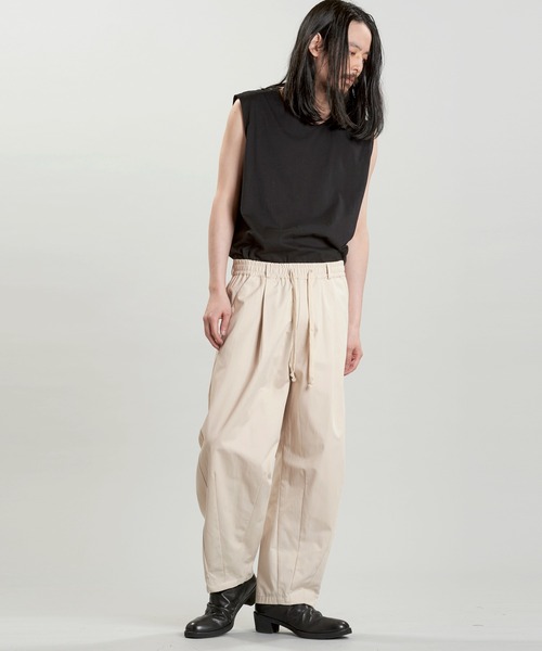 NO ID.(ノーアイディ)の「【NO ID.】Easy Wide Cocoon Trousers / イージー ワイド コクーン トラウザーズ(デニムパンツ・メンズ・アイボリー/ブラック/ベージュ・2/1)」の14枚目の写真