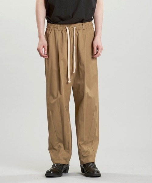 NO ID.(ノーアイディ)の「【NO ID.】Easy Wide Cocoon Trousers / イージー ワイド コクーン トラウザーズ(デニムパンツ・メンズ・アイボリー/ブラック/ベージュ・2/1)」の18枚目の写真