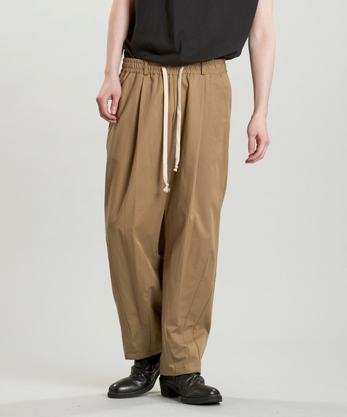 NO ID.(ノーアイディ)の「【NO ID.】Easy Wide Cocoon Trousers / イージー ワイド コクーン トラウザーズ(デニムパンツ・メンズ・アイボリー/ブラック/ベージュ・2/1)」の19枚目の写真