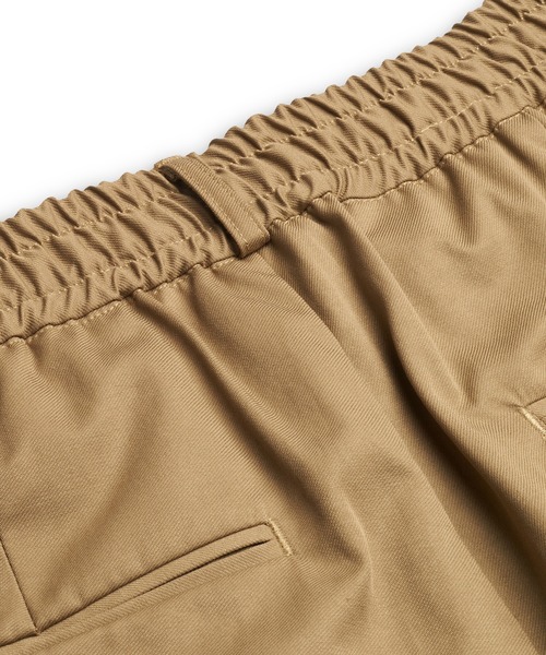 NO ID.(ノーアイディ)の「【NO ID.】Easy Wide Cocoon Trousers / イージー ワイド コクーン トラウザーズ(デニムパンツ・メンズ・アイボリー/ブラック/ベージュ・2/1)」の6枚目の写真