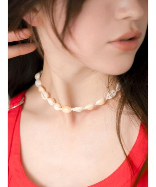 Ungrid(アングリッド)の「シェルモチーフショートネックレス(ネックレス・レディース・アイボリー・FREE)」の18枚目の写真