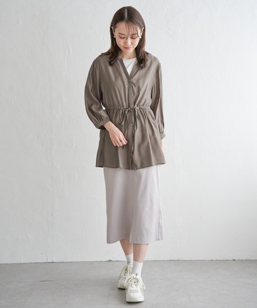 ikka（イッカ）の「シアースキッパーブラウス（シャツ/ブラウス・レディース・ブラック/スモークグレー/ブルー/モカ・M/L/S）」の11枚目の写真