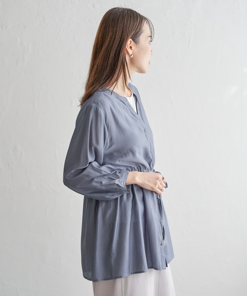 ikka（イッカ）の「シアースキッパーブラウス（シャツ/ブラウス・レディース・ブラック/スモークグレー/ブルー/モカ・M/L/S）」の15枚目の写真