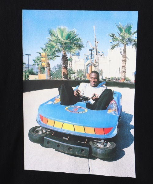 JORDAN BRAND（ジョーダンブランド）の「JORDAN BRAND M J BRAND PHOTO SS CREW / ジョーダンブランド ジョーダン ブランドフォト クルー S/S Ｔシャツ / NIKE【SP】（Tシャツ/カットソー・メンズ・ブラック/ホワイト・S/M/L/XL/XXL）」の3枚目の写真