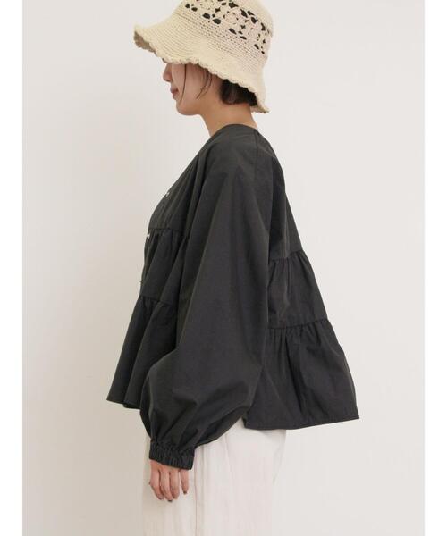 Samansa Mos2（サマンサ モスモス）の「ティアードジャケット（ノーカラージャケット・レディース・ベージュ/カーキ/ブラック・F）」の6枚目の写真