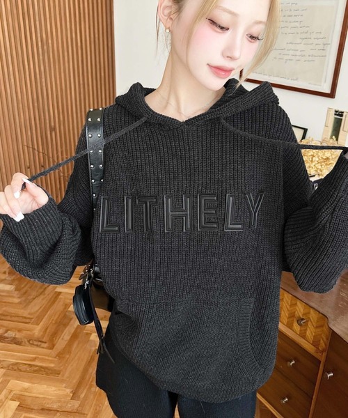 moment+(モーメントプラス)の「ぷっくり合皮ロゴニットフーディー(ロゴニットパーカー)(ニット/セーター・レディース・ブラック/チャコールグレー/ネイビー/レッド/アイボリー・M)」の12枚目の写真