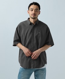 ワンポイント刺繍半袖シャツ