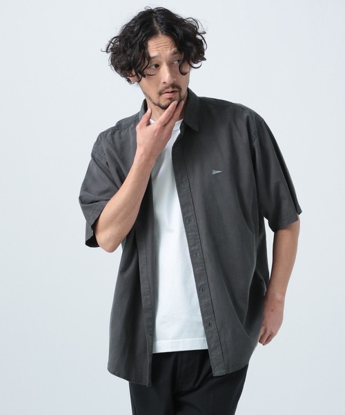 BAYFLOW（ベイフロー）の「ワンポイント刺繍半袖シャツ（シャツ/ブラウス・メンズ・チャコール/グリーン/オフホワイト・LARGE/MEDIUM）」の11枚目の写真