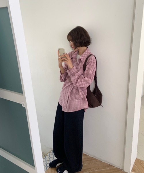 VIBGYOR（ヴィブジョー）の「【LAMPOON】ヒップ刺繍バルーンデニムパンツ（デニムパンツ・レディース・ブラック・SMALL/MEDIUM/LARGE）」の3枚目の写真