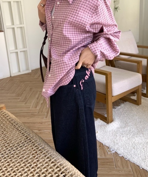 VIBGYOR（ヴィブジョー）の「【LAMPOON】ヒップ刺繍バルーンデニムパンツ（デニムパンツ・レディース・ブラック・SMALL/MEDIUM/LARGE）」の19枚目の写真