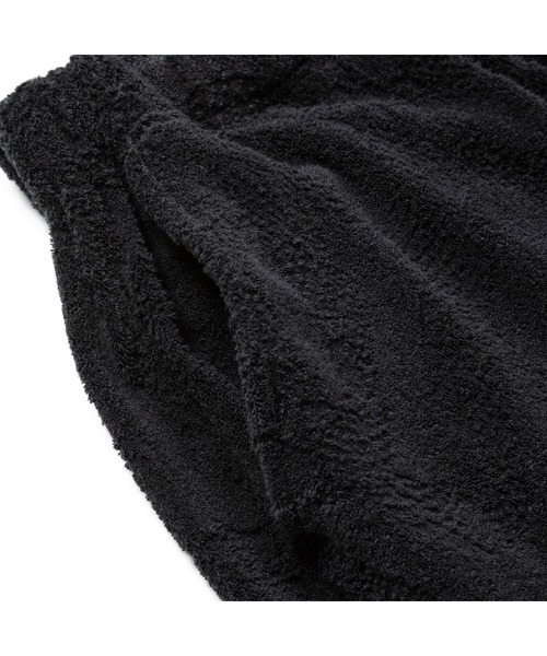 CALEE(キャリー)の「SNAKE PATTERN JACQUARD PILE RELAX PANTS(その他パンツ・メンズ・ブラック・MEDIUM/LARGE/X-LARGE)」の4枚目の写真