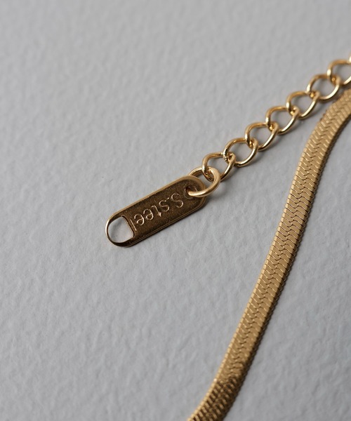 ORLEAN（オルレアン）の「【ORLEAN】 バロックパール×スネークチェーンネックレス サージカルステン（ネックレス・レディース・シルバー/ゴールド・フリー）」の7枚目の写真