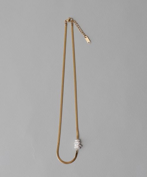 ORLEAN（オルレアン）の「【ORLEAN】 バロックパール×スネークチェーンネックレス サージカルステン（ネックレス・レディース・シルバー/ゴールド・フリー）」の9枚目の写真