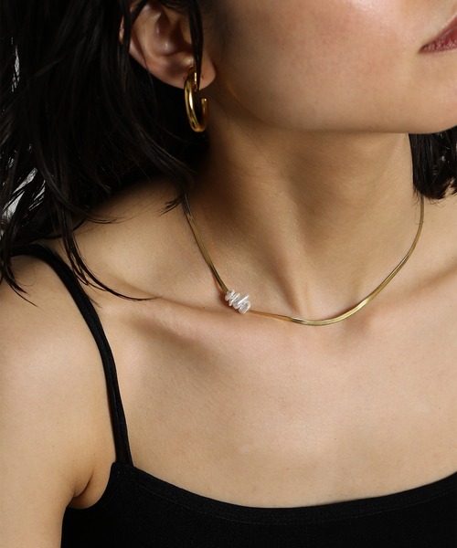 ORLEAN（オルレアン）の「【ORLEAN】 バロックパール×スネークチェーンネックレス サージカルステン（ネックレス・レディース・シルバー/ゴールド・フリー）」の13枚目の写真