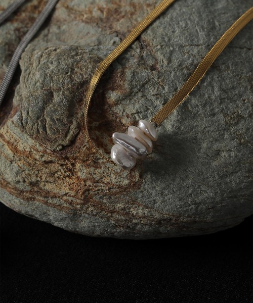 ORLEAN（オルレアン）の「【ORLEAN】 バロックパール×スネークチェーンネックレス サージカルステン（ネックレス・レディース・シルバー/ゴールド・フリー）」の18枚目の写真