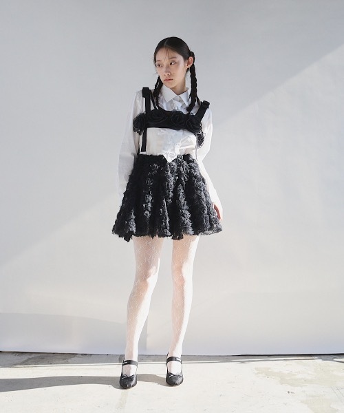 lilLilly 【pain】 ローズチュールミニスカート (ホワイト) ローズチュールミニスカート（スカート）｜Pain（ペイン）の