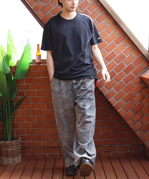 NEW ERA(ニューエラ)の「NEW ERA クルーネック半袖Tシャツ(Tシャツ/カットソー・メンズ・ホワイト/ネイビー系1/ブラック/グレー系その他/ダークグリーン・LARGE/X-LARGE/MEDIUM/SMALL)」の10枚目の写真