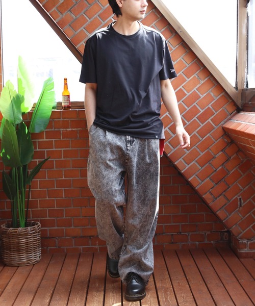 NEW ERA(ニューエラ)の「NEW ERA クルーネック半袖Tシャツ(Tシャツ/カットソー・メンズ・ホワイト/ネイビー系1/ブラック/グレー系その他/ダークグリーン・LARGE/X-LARGE/MEDIUM/SMALL)」の11枚目の写真
